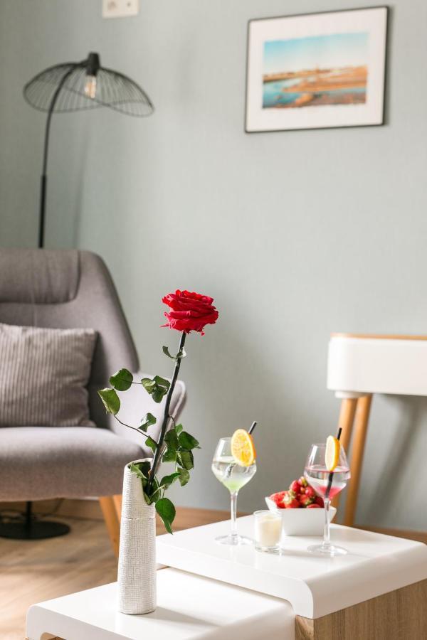 Le Cotentin Appart'Hotels & Restaurant Le Cot' ポールバイユ エクステリア 写真