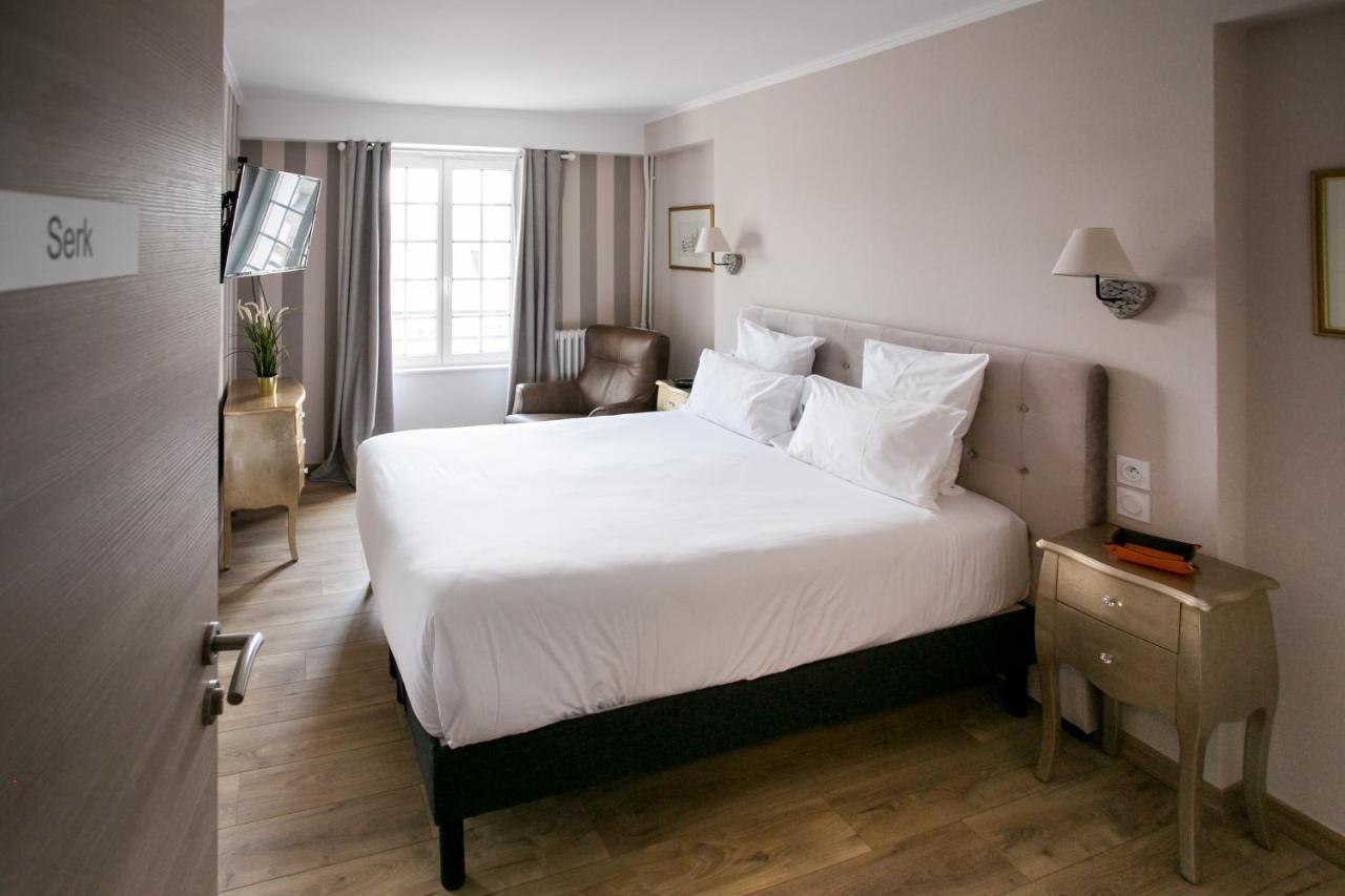 Le Cotentin Appart'Hotels & Restaurant Le Cot' ポールバイユ エクステリア 写真